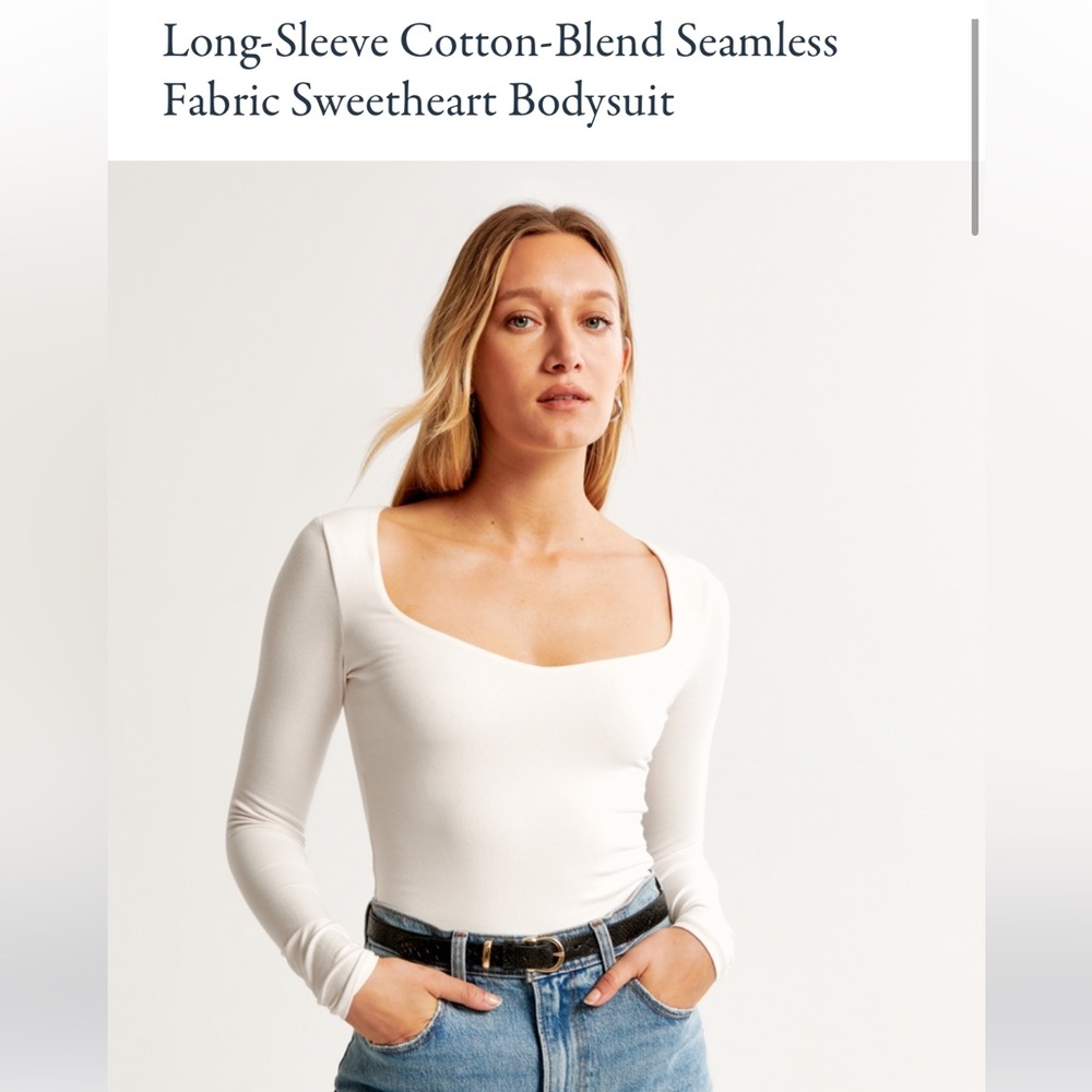 White A&F soft af long sleeve sweat heart bodysuit, size XS
